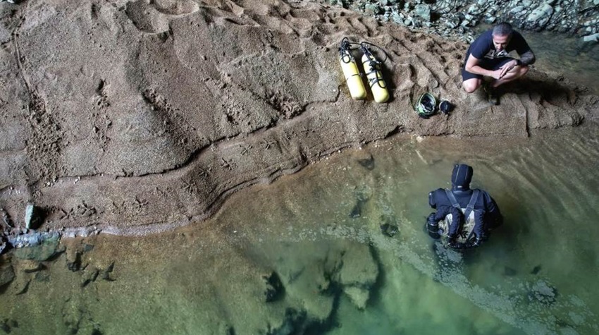 POGLEDAJTE SKRIVENA JEZERA NA IZVORU SANE (FOTO)