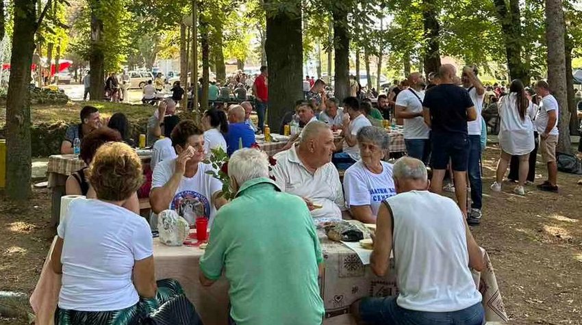 FOTO ŠETNJA KROZ "ZLATNI KOTLIĆ SEMBERIJE"
