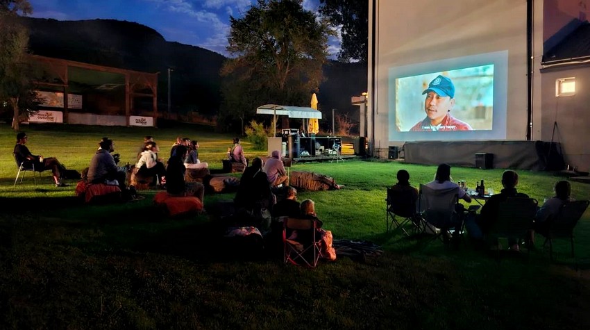 ČETIRI DANA KINA POD ZVJEZDANIM NEBOM PECKE