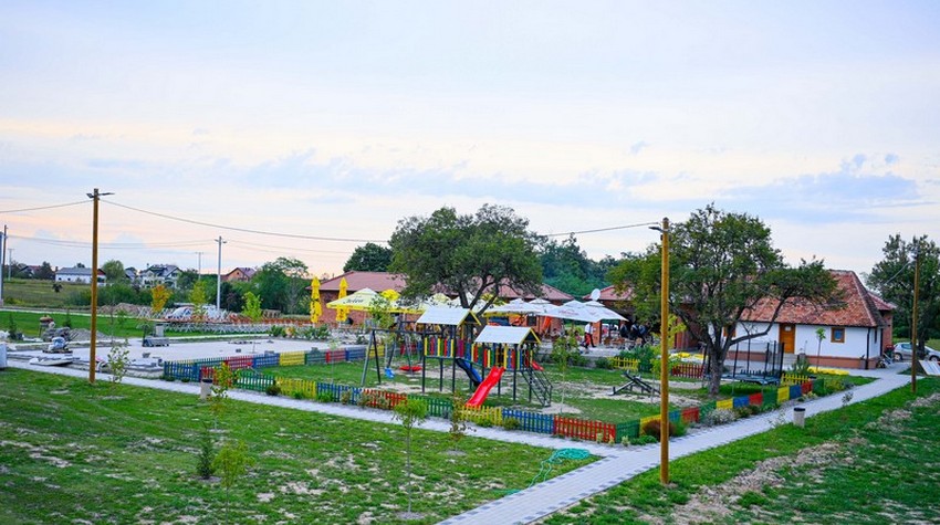 HOW DRAGALJEVAC PRESERVED ITS SOUL AND TRADITIONS