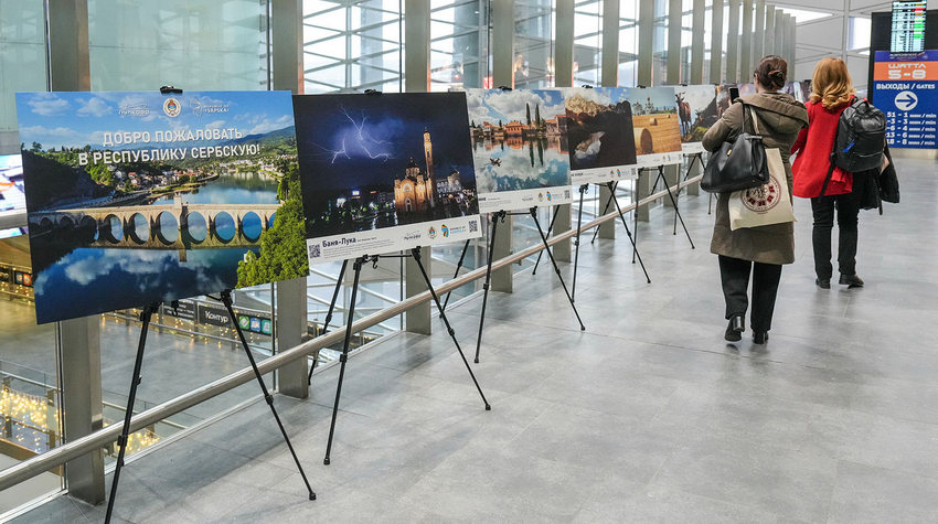 LJEPOTE SRPSKE PRED TURISTIMA U  SANKT PETERSBURGU