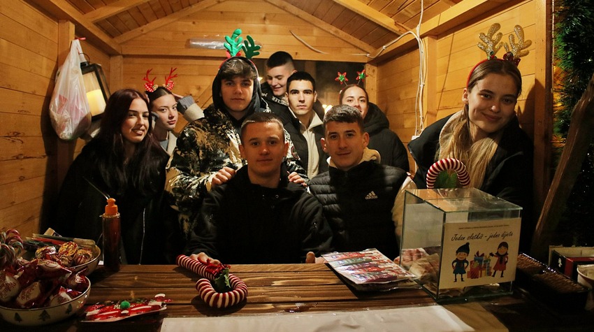 ŠIPOVO U PRAZNIČNOM RUHU, HUMANO I OVOG DECEMBRA