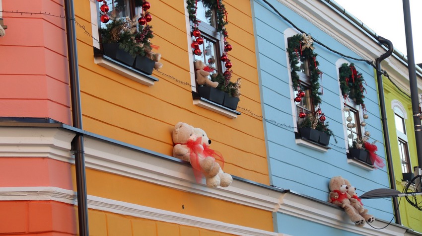 KUTAK ZA PRAZNIČNO FOTOGRAFISANJE POSTAVLJEN U SRCU DERVENTE