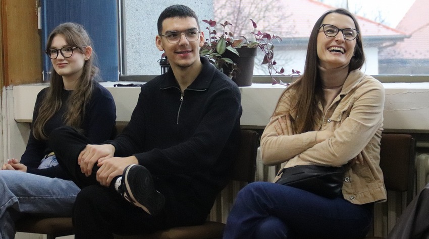 ZA POLA GODINE SEDAM PREMIJERA "TEATRA DERVENTA"