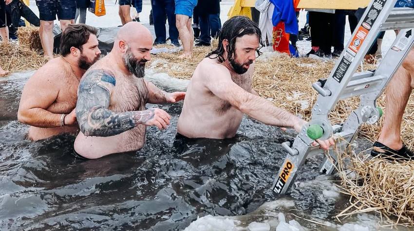 OD OVE GODINE PLIVANJE ZA ČASNI KRST I U AMERICI