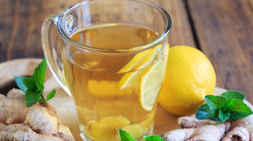 WINTER DETOX DRINK – LEMON, GINGER AND HONEY