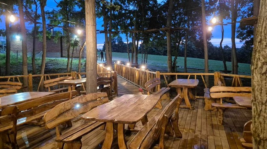 NAPUSTILI BEČ DA ŽIVI SNOVE POD MAJEVICOM