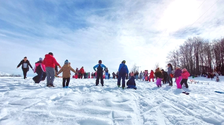 DOK ČEKAMO PROLJEĆE: ČEMERNO OKUPILO BROJNE LJUBITELJE ZIME