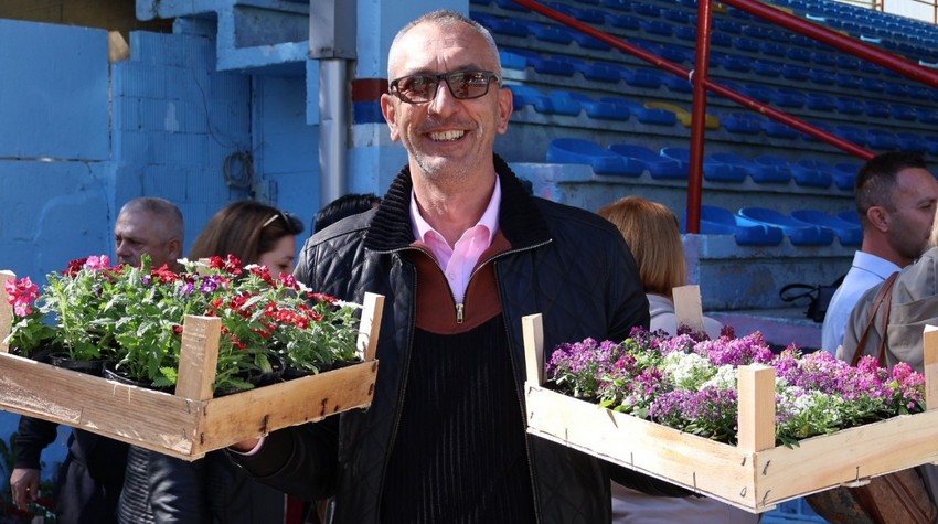 ZA LJEPŠI DOBOJ: PODIJELJENO VIŠE OD 12.000 SADNICA CVIJEĆA
