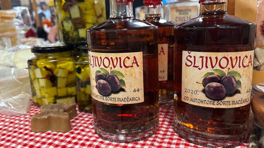 PROIZVODI IZ OČAUŠA STIGLI DO AMERIKE