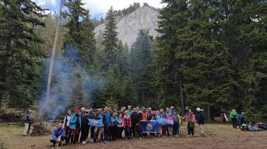ĐURĐEVDAN HIKING GATHERING ON ROMANIJA BRINGS TOGETHER DOZENS OF MOUNTAINEERS