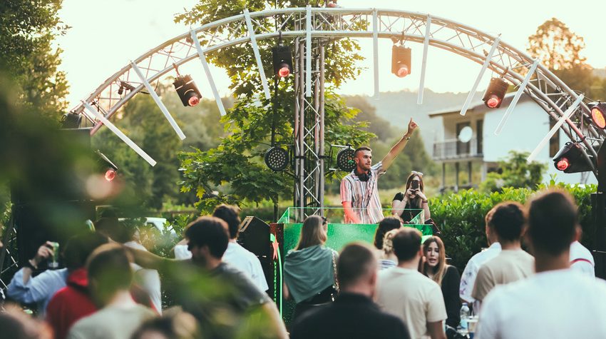 REGIONAL MUSIC STARS TO HEADLINE “PIKNIK” FESTIVAL IN BANJA LUKA