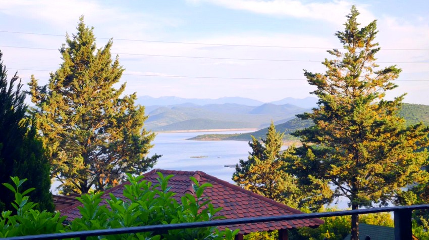 BILEĆKI RESTORAN "JEZERO" ODUŠEVIO I "TAJNOG DEGUSTATORA"