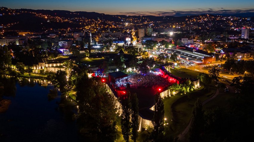 BANJALUKA FEST PONOVO MEĐU ZIDINAMA TVRĐEVA KASTEL