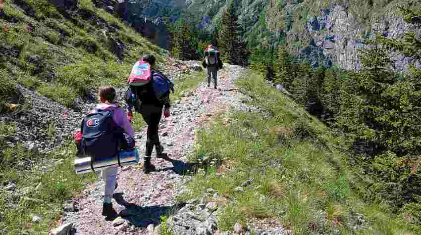 SISTERS FROM BANJA LUKA CONQUER BOSNIA AND HERZEGOVINA'S HIGHEST PEAK ON THEIR FIRST MOUNTAINEERING ADVENTURE