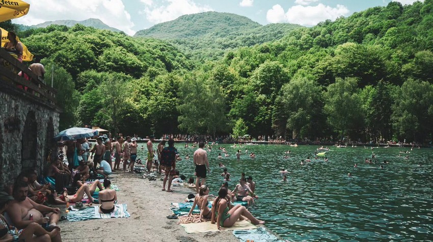 FOTO ŠETNJA KROZ JEDINSTVENI MUZIČKI DOGAĐAJ NA TJENTIŠTU