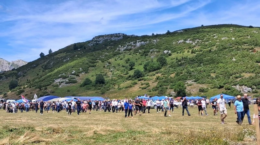 KALINOVIK OLYMPICS BRING TOGETHER TRADITION, CHIVALRIC GAMES AND THE BEST SCYTHE MOWERS