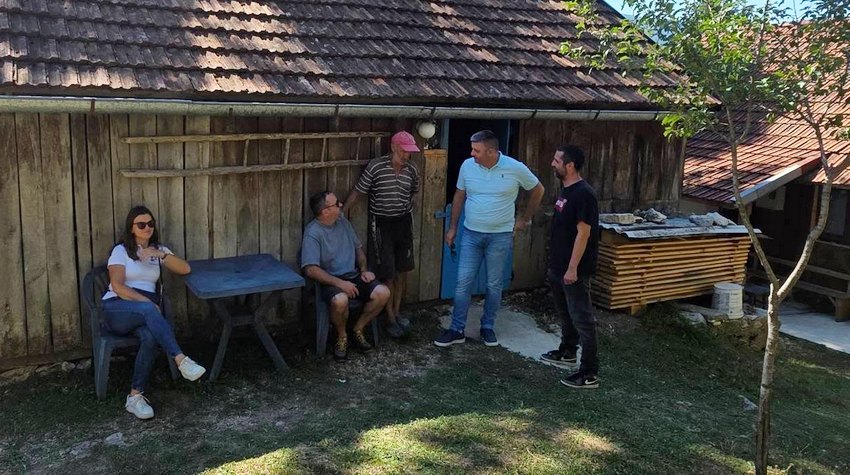 PECKA POSTAJE FILMSKA SCENOGRAFIJA