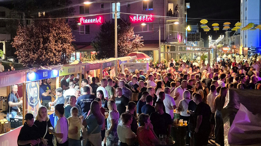 FOTO PRIČA SA DEVETOG FESTIVALA ZANATSKOG PIVA U PALAMA