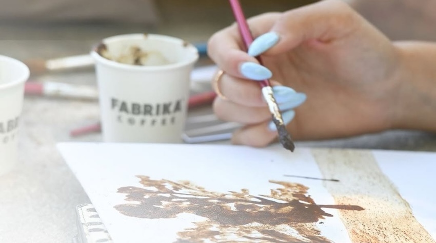 COFFEE BECOMES ART: A UNIQUE WORKSHOP ON SWEDISH BEACH IN BANJA LUKA