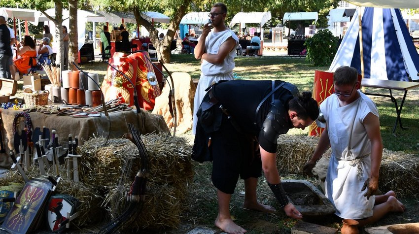 FOTO ŠETNJA KROZ RIMSKI FESTIVAL NA OBALI SAVE