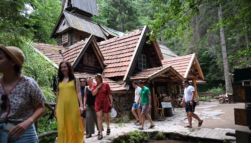 OD ZMIJANJSKOG VEZA DO DOMAĆEG SIRA: KRAJINA KOJU TREBA DOŽIVJETI