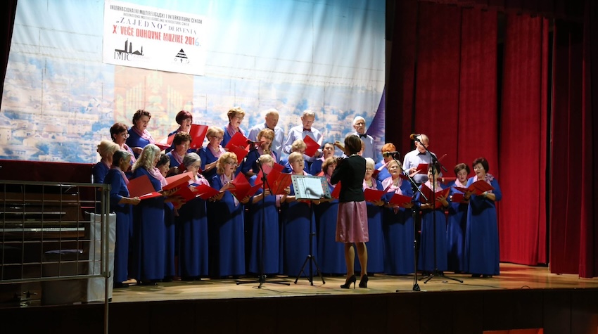 DERVENTA DOMAĆIN 17. VEČERI DUHOVNE MUZIKE: SUSRET RAZLIČITIH TRADICIJA U ZNAKU MIRA I ZAJEDNIŠTVA