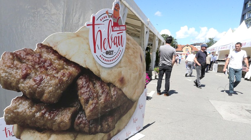 BANJALUČKI ĆEVAP: STIGAO NA SVE KONTINENTE (VIDEO)