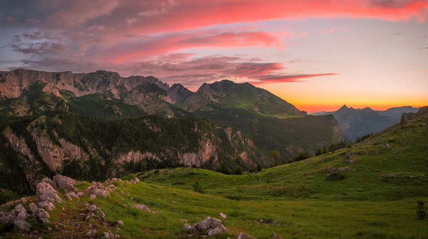 DOŽIVI SRPSKU KROZ STIHOVE MLADOG PJESNIKA
