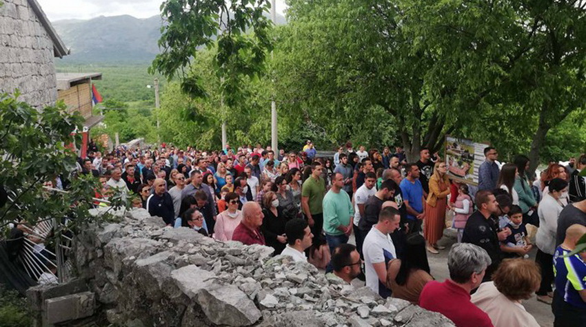 BEZ OBZIRA NA VJERU I NACIJU U SVETOG VASILIJA OSTROŠKOG VJERUJU SVI