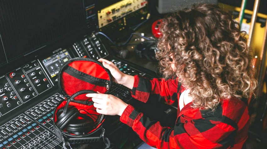 SPECIJALIZOVANE TORBE ZA UMJETNIKE PROIZVODE SE U BANJALUCI