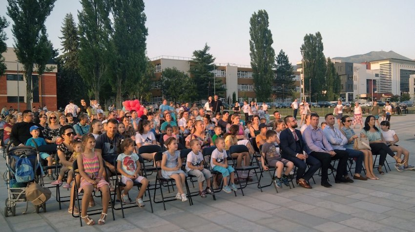 BROJNE MANIFESTACIJE NA TRGU SRBIJE