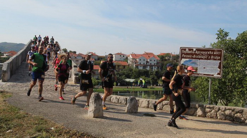 300 UČESNIKA TRKE U KAMENU