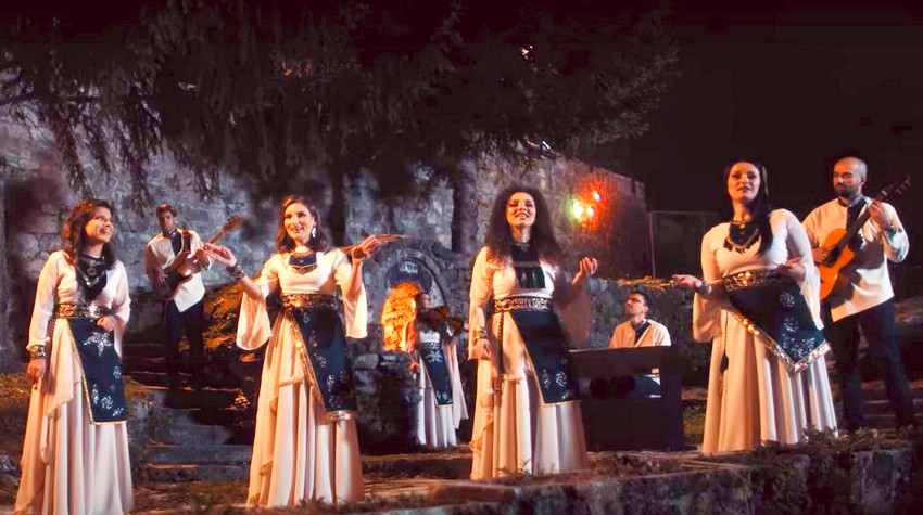 "TVOJE OČI, LENO, MORI" -  NOVA PJESMA ETNO GRUPE "TRAG" (VIDEO)