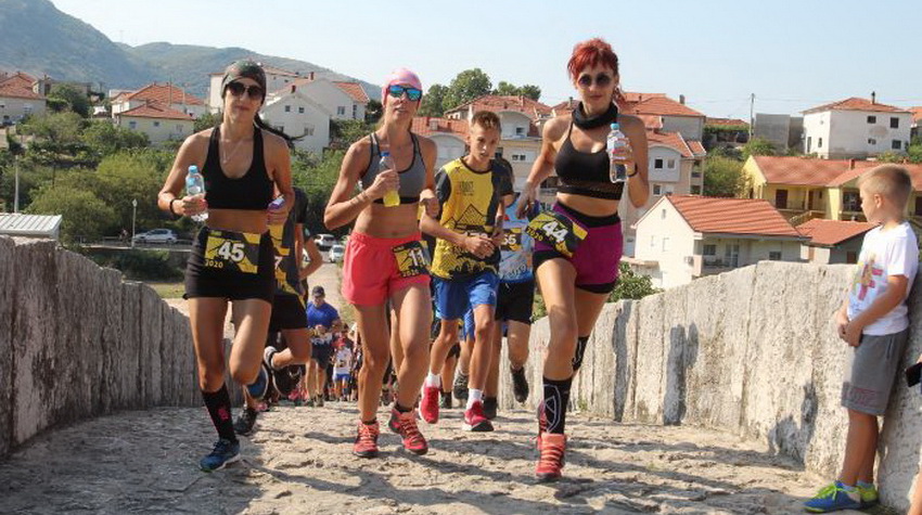 SARAJLIJA I TREBINJKA PRVI STIGLI NA VRH LEOTARA