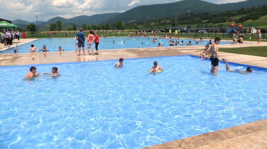 OVOG LJETA BESPLATNO KUPANJE NA BAZENIMA SRC "9. JANUAR"