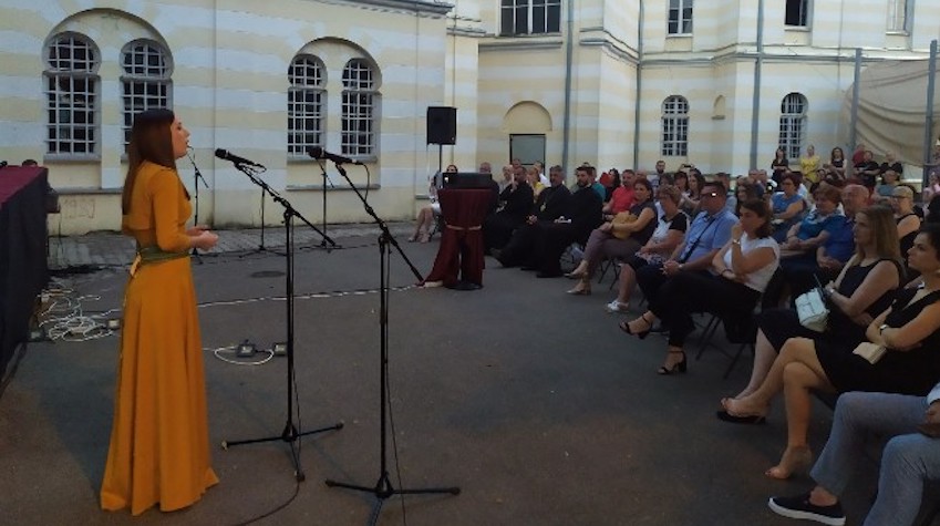 NOVA PJESMA DANICE CRNOGORČEVIĆ PREDSTAVLJENA U GRADIŠCI (VIDEO)