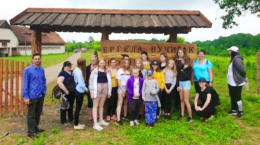 FINCI POSJETILI ERGELU "VUČIJAK" I SAZNALI DETALJE O BOSANSKOM-BRDSKOM KONJU