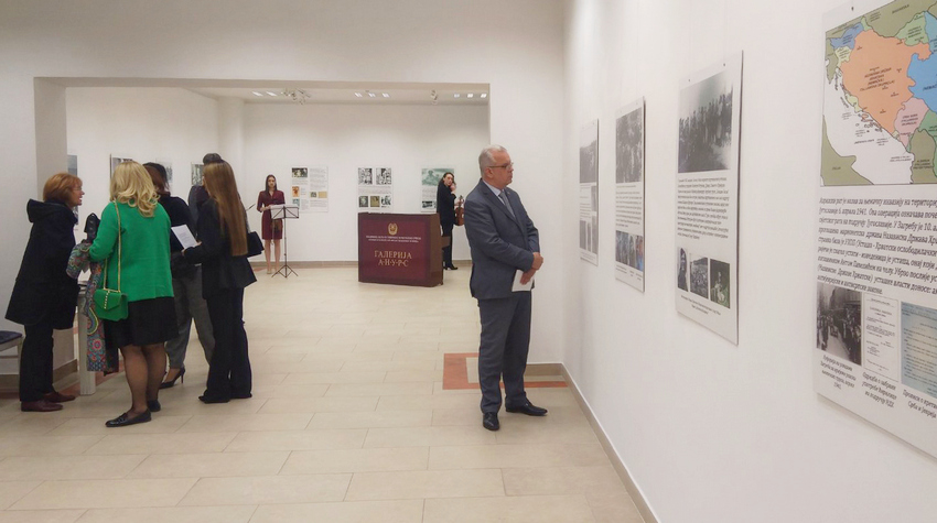 OTVORENA IZLOŽBA "KAD SE SANJA MAMA"