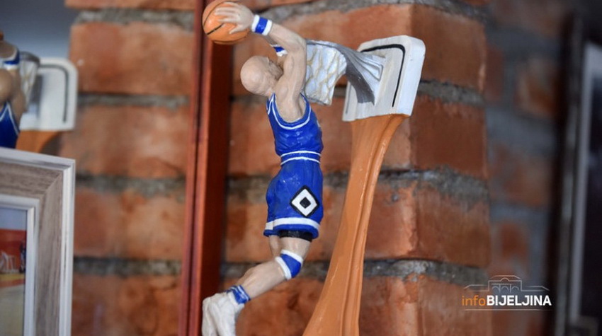 KOŠARKAŠKA PRIČA PROFESORA PETRA ŽIVKOVIĆA (VIDEO)