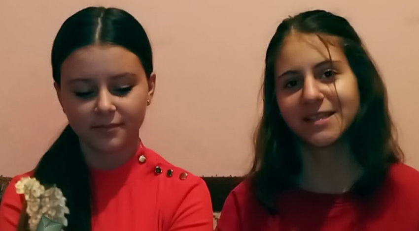 LJUBICA I ZORICA PLIJENE ANĐEOSKIM GLASOM (VIDEO)