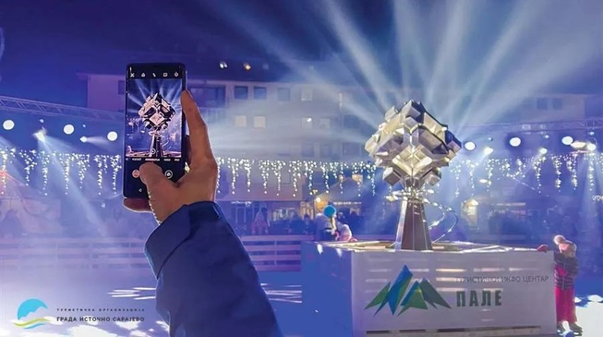 PRAZNIČNI SPEKTAKL NA PALJANSKOM ŠETALIŠTU