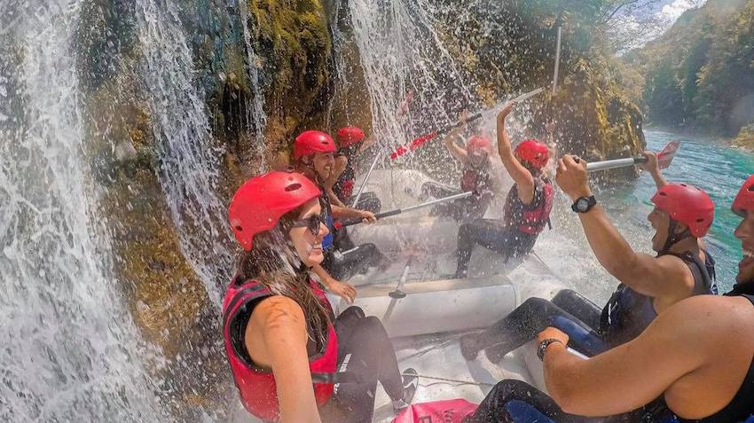 UČESTVUJ U KAMPANJI "SAKUPI MOMENTE, PODIJELI OSMJEHE, LJETUJ U SRPSKOJ"