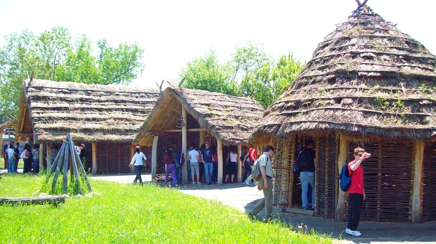 TUZLANSKO SOJENIČKO NASELJE DO JESENI U NOVOM RUHU