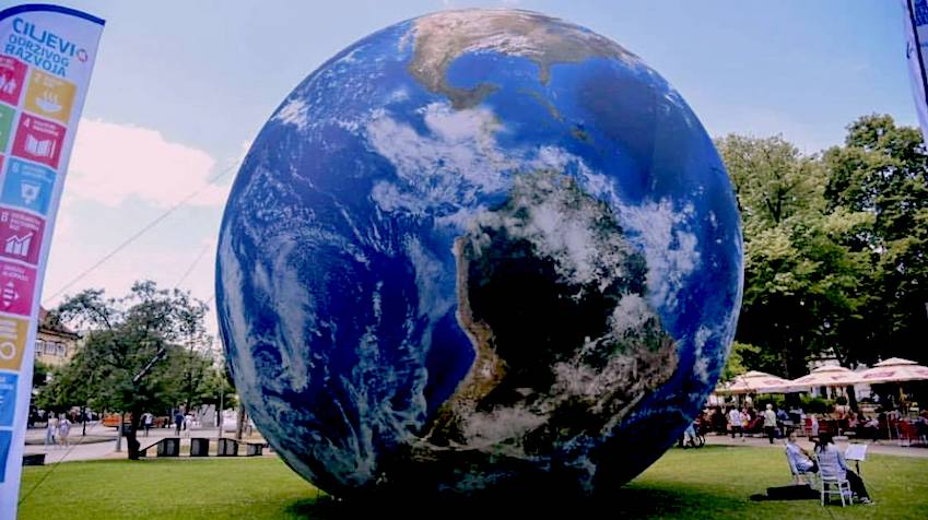 FASCINANTNA KUGLA TERRALONE U PARKU PETAR KOČIĆ